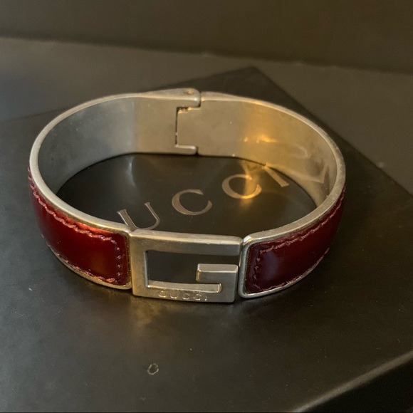Gucci bungle or bracelet - Picture 1 of 8